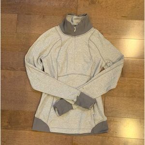 Lululemon Quarter Zip Size 6 EUC